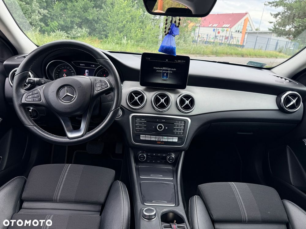 Mercedes-Benz GLA 200 7G-DCT Urban - 6