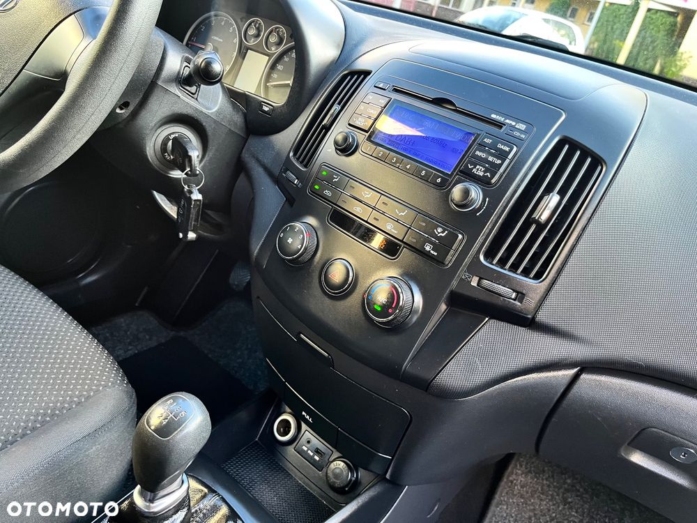 Hyundai i30 1.4 FIFA WM Edition - 22