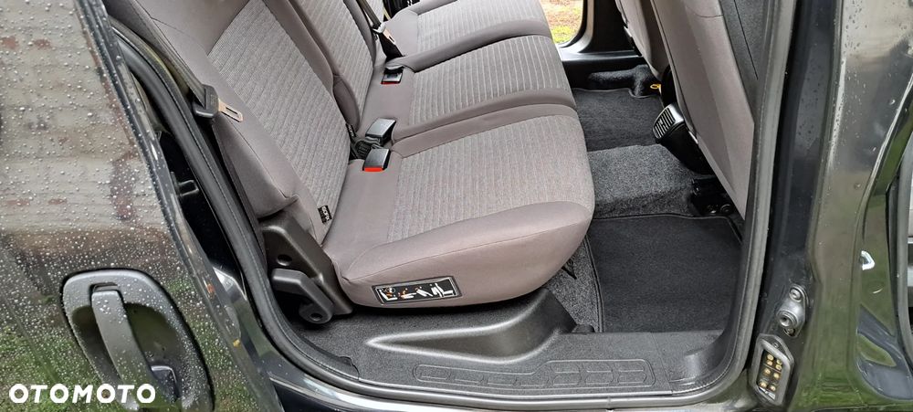 Fiat Doblo 1.4 T-Jet 16V Emotion - 23
