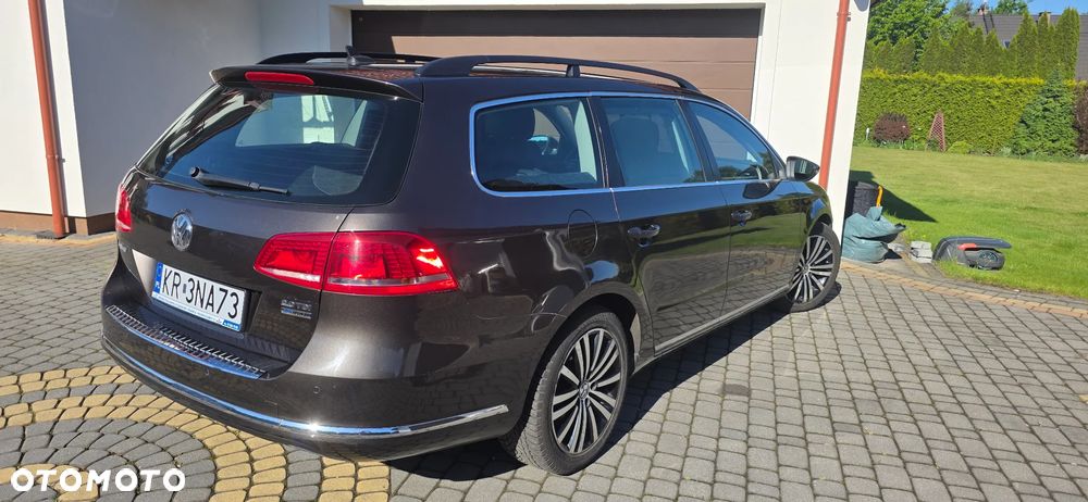 Volkswagen Passat 2.0 TDI Comfortline DSG - 4