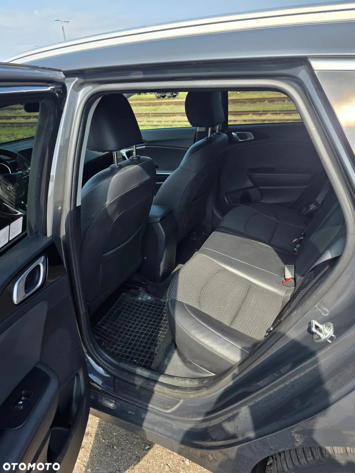 Kia Ceed Cee'd 1.6 CRDi L Business Line DCT - 13