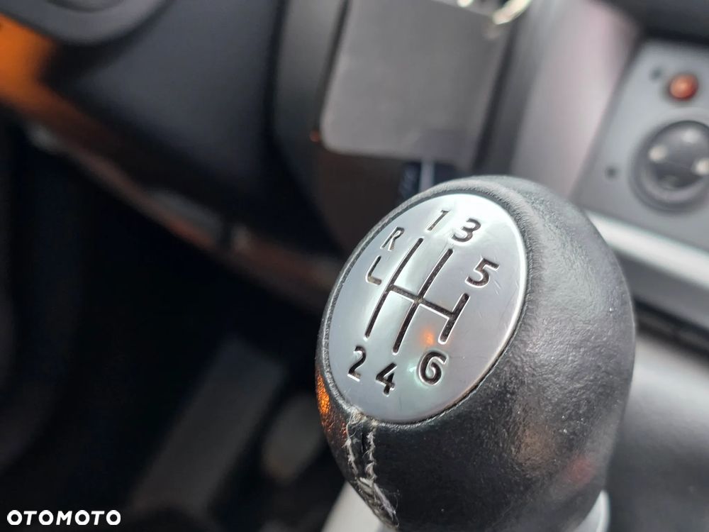 Renault Scenic 1.6 16V Emotion - 10