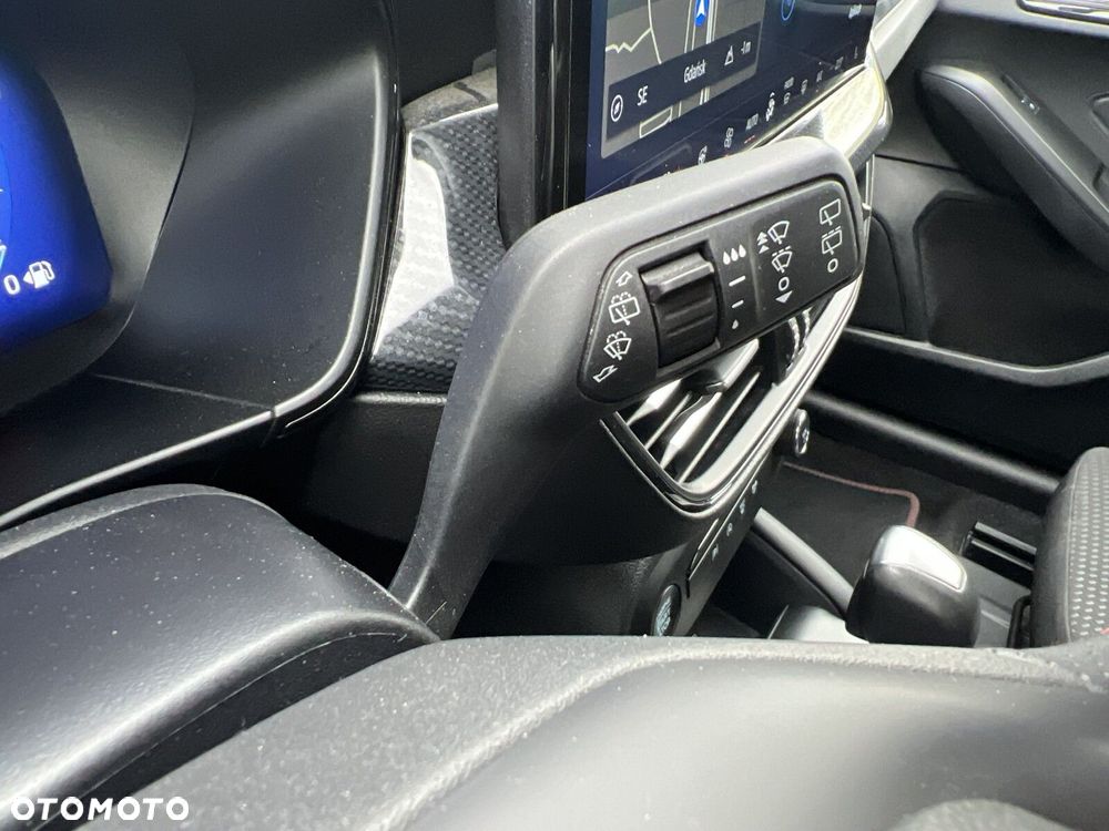 Ford Focus SW - 13