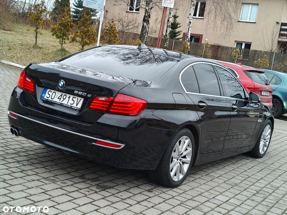 BMW Seria 5 520d Efficient Dynamics Edition - 32