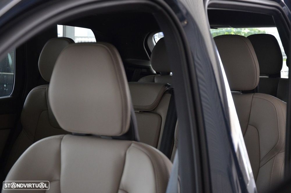 Volvo XC 90 2.0 T8 PHEV Plus Dark AWD - 19