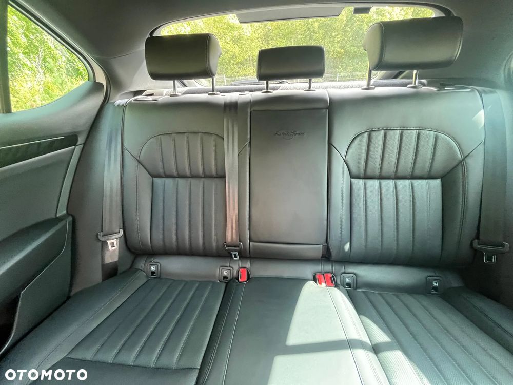 Skoda Superb 2.0 TDI L&K DSG - 18