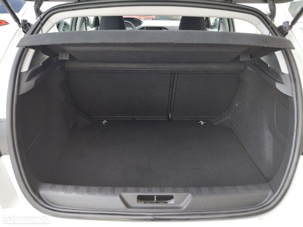 Peugeot 308 1.5 BlueHDi Business Line - 4