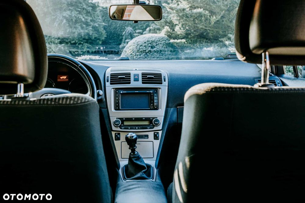 Toyota Avensis 1.8 Sol plus NAVI - 7