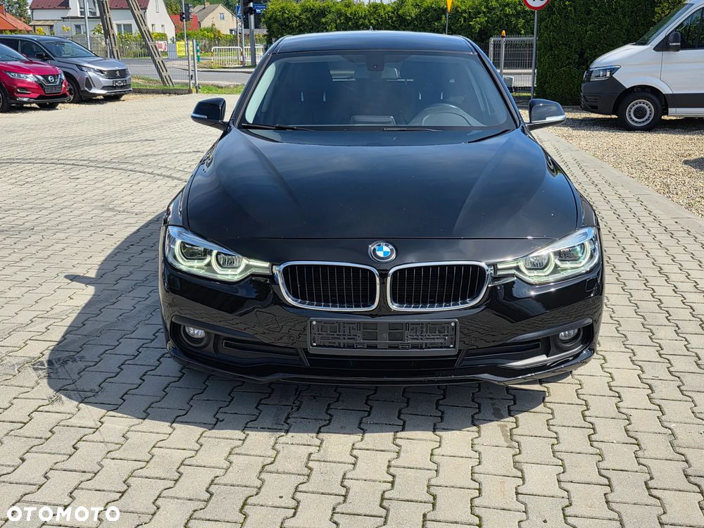 BMW Seria 3 320d xDrive - 2