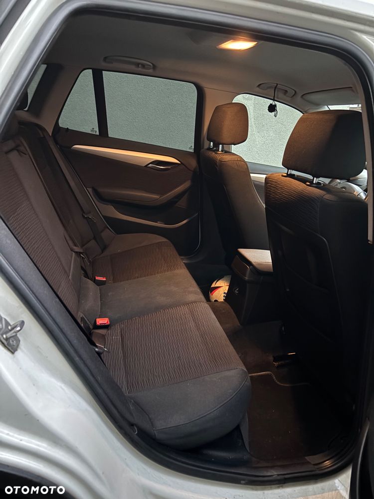 BMW X1 xDrive18d - 8