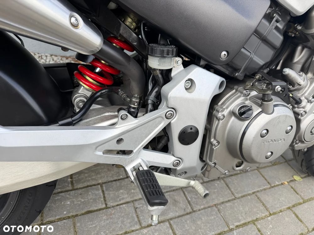 Honda Hornet - 25