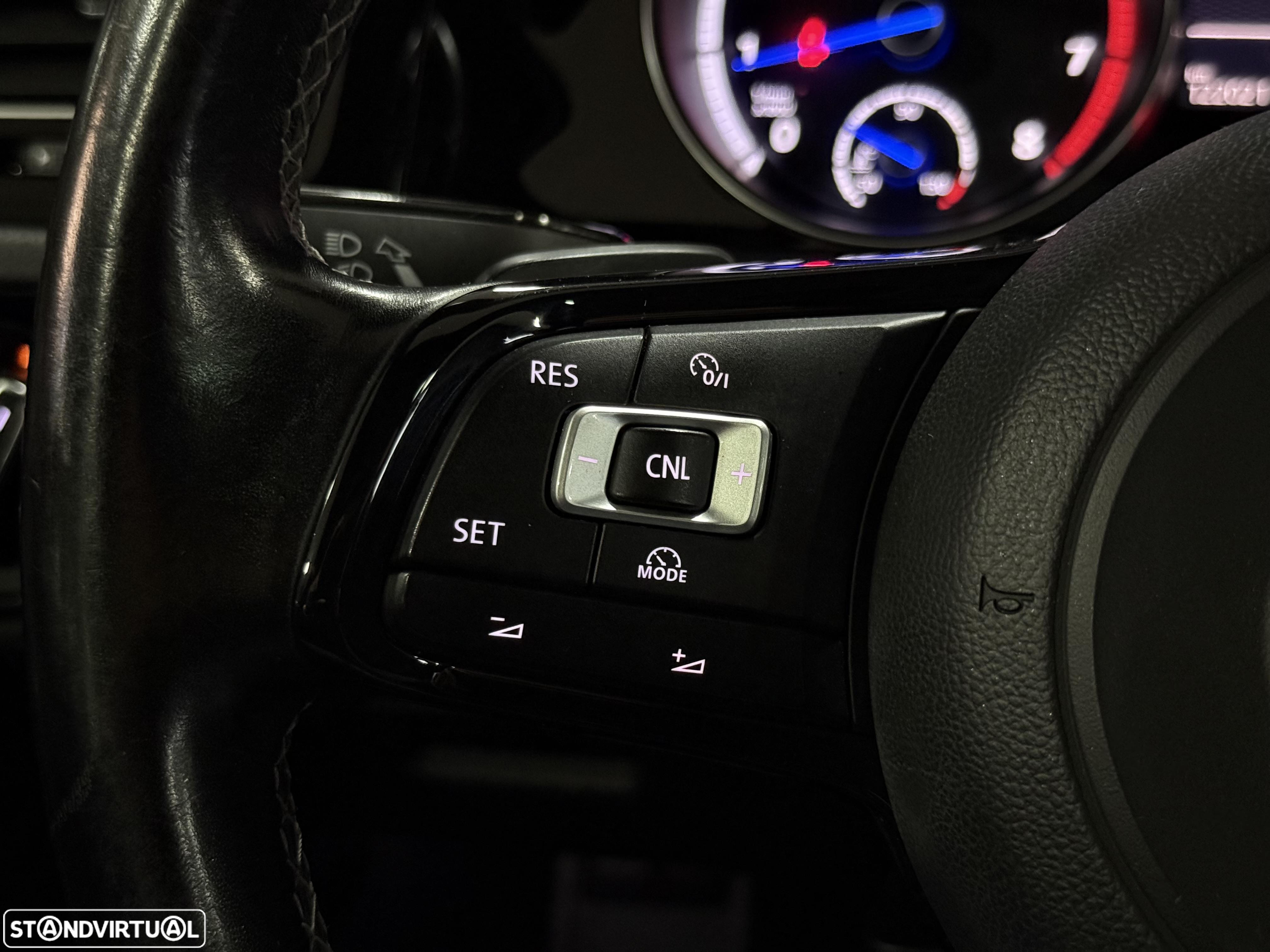 VW Golf 2.0 TSI R DSG - 10