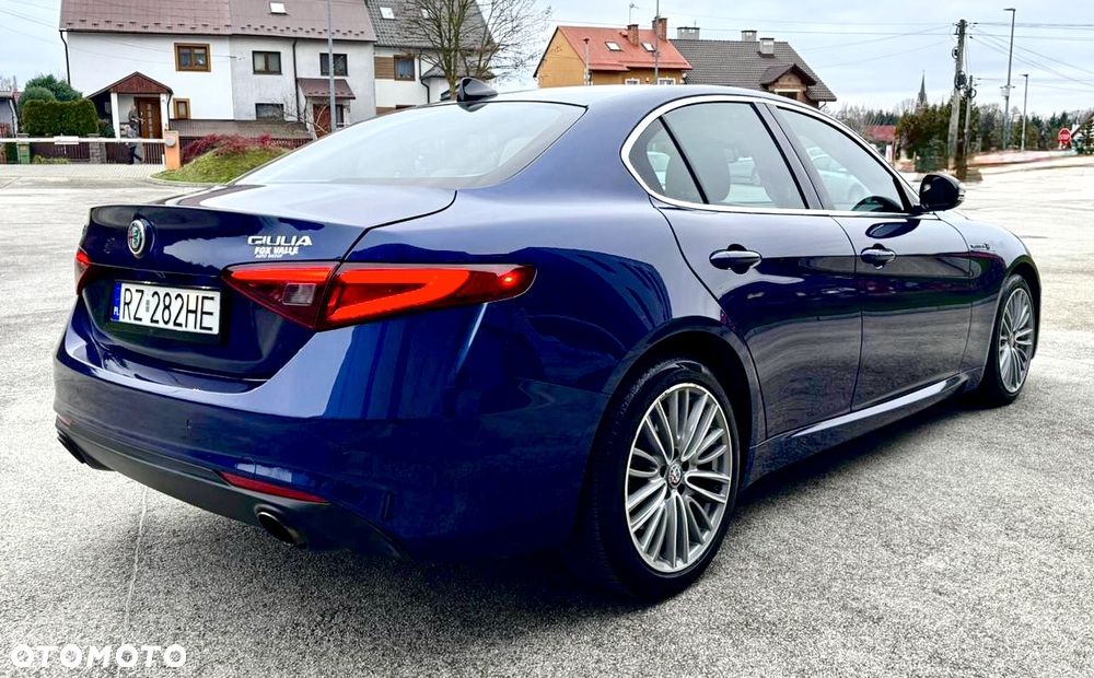 Alfa Romeo Giulia 2.0 Turbo 16V AT8-Q4 Veloce Ti - 9