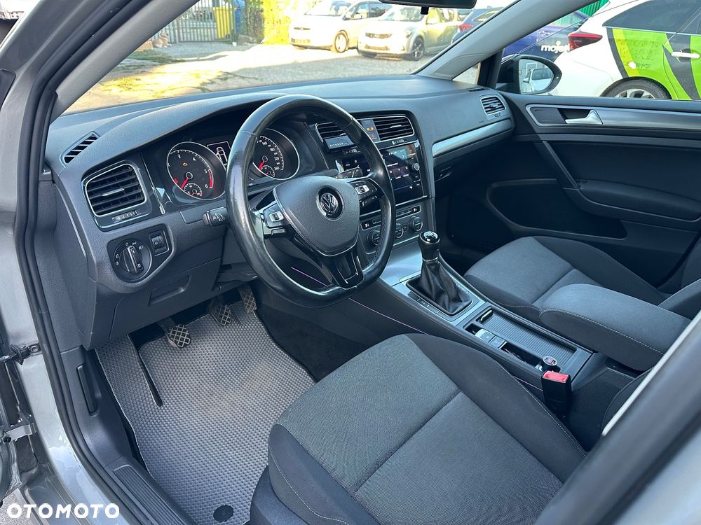 Volkswagen Golf 1.6 TDI BlueMot Comfortline - 9