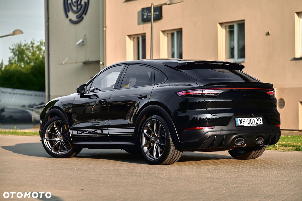 Porsche Cayenne - 4