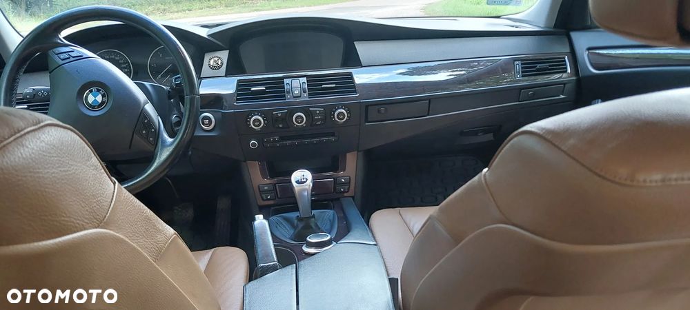 BMW Seria 5 - 15