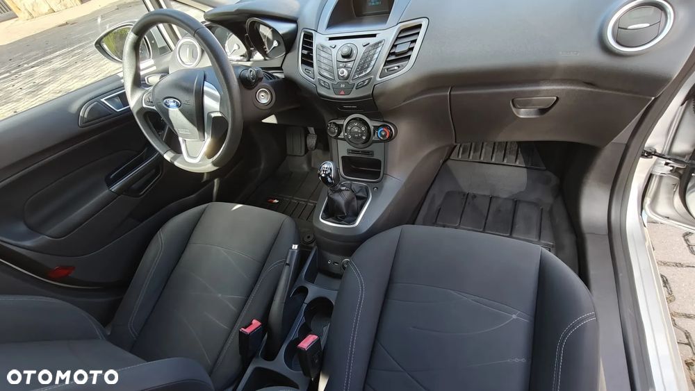 Ford Fiesta 1.5 TDCi Ambiente - 18