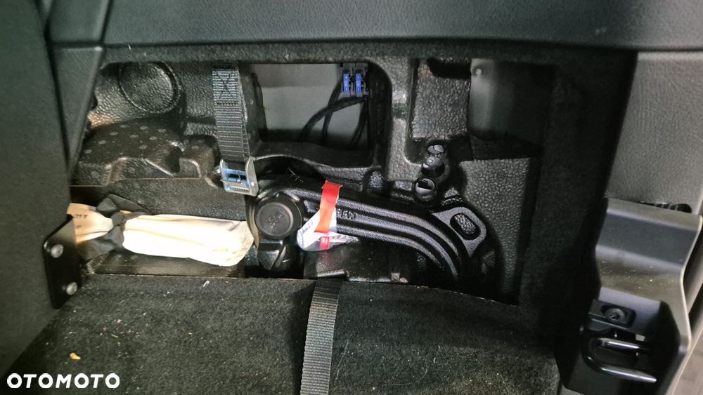 Mercedes-Benz Klasa V 300 d kompakt 9G-TRONIC Style - 8