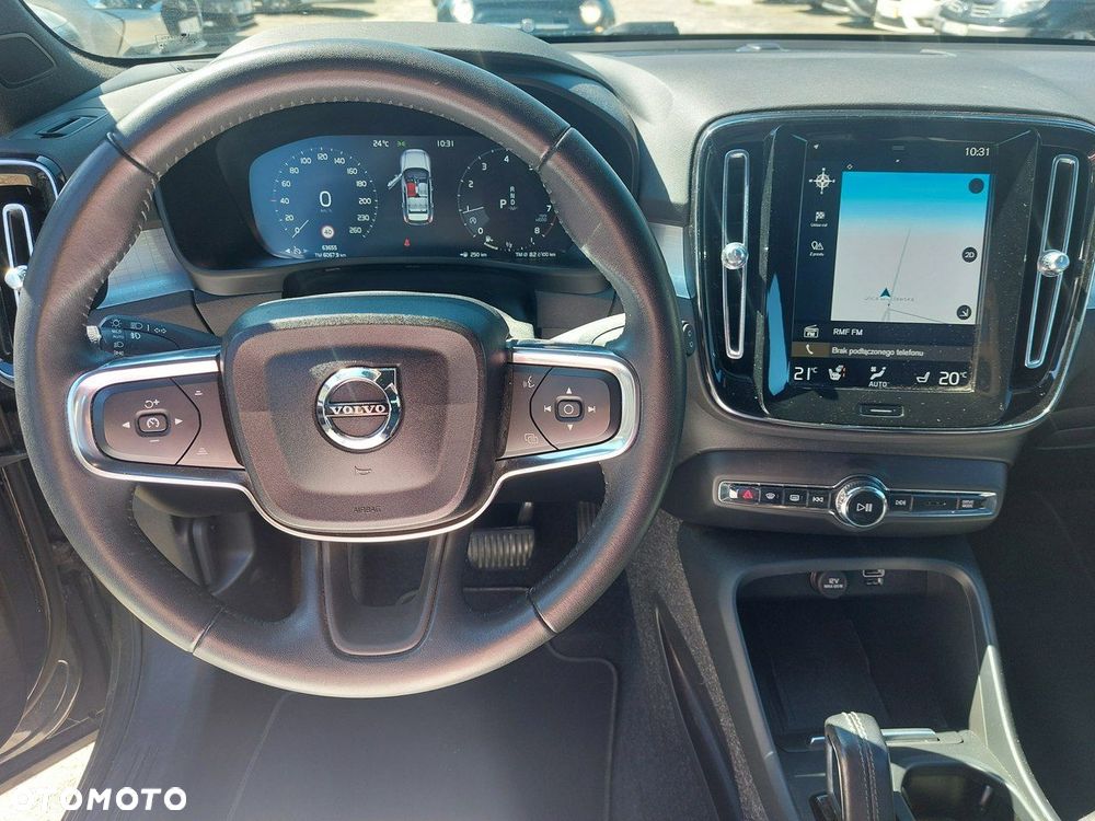 Volvo XC 40 - 26