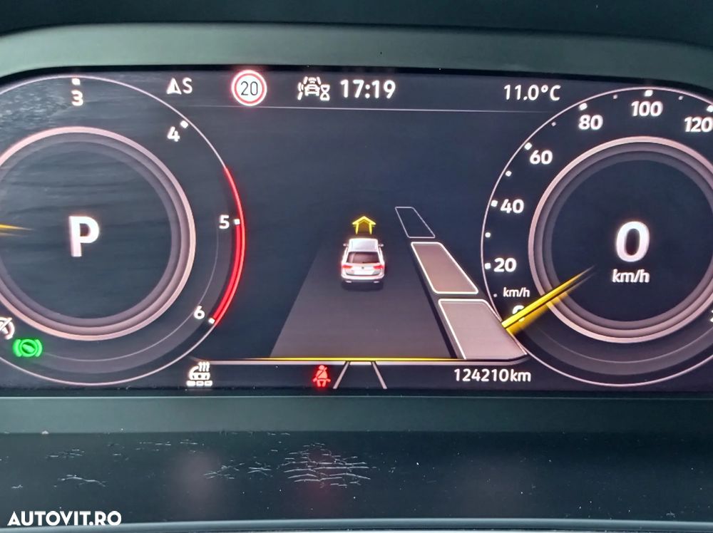 Volkswagen Tiguan 2.0 TDI 4Mot DSG Elegance - 34