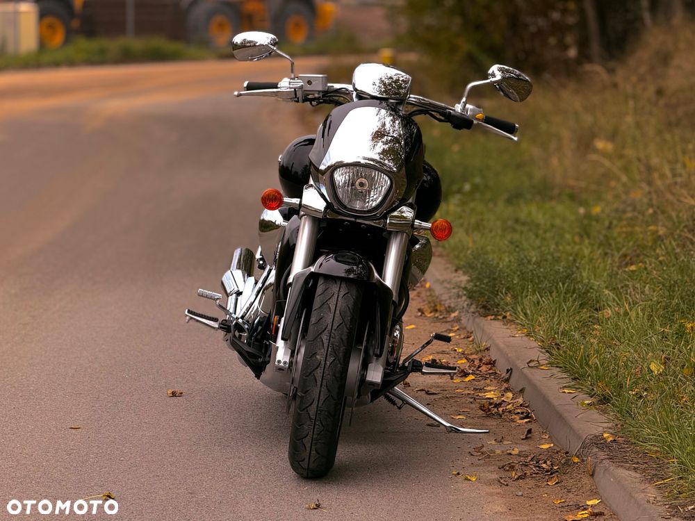 Suzuki Boulevard - 3