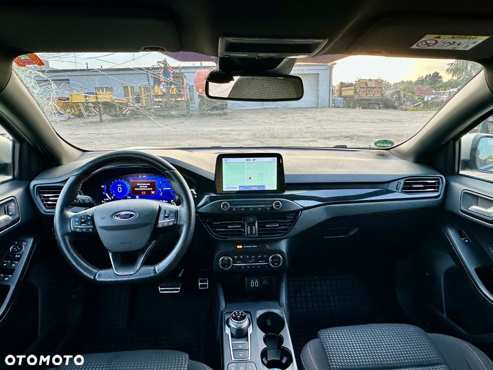 Ford Focus 2.0 EcoBlue STart-Stopp-System ST-LINE - 13