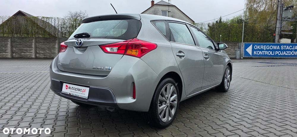 Toyota Auris 1.8 HSD Luna - 5