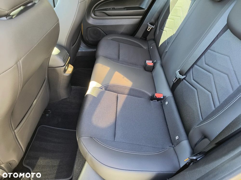 Jeep Avenger 1.2 T3 mHEV Altitude FWD eDCT6 - 9