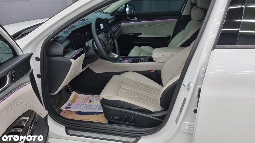 Kia K5 - 8