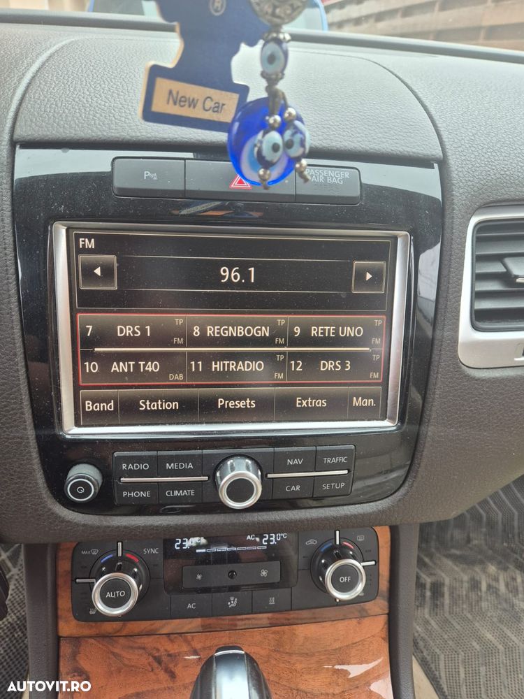Volkswagen Touareg - 4