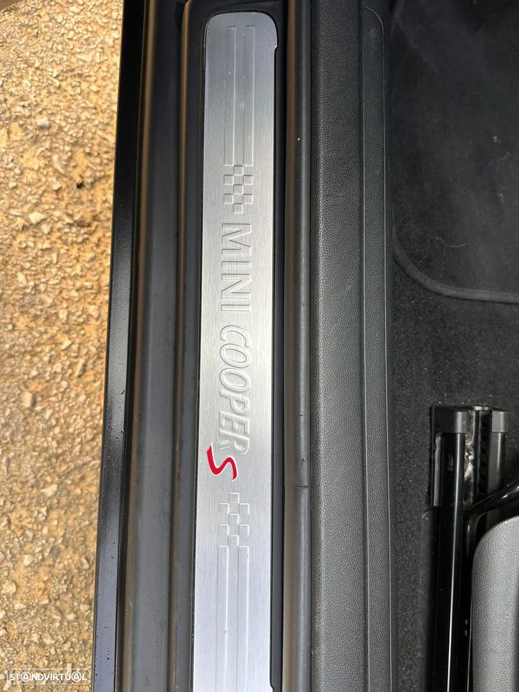 MINI Clubman Cooper SD ALL4 Auto Desportiva - 26