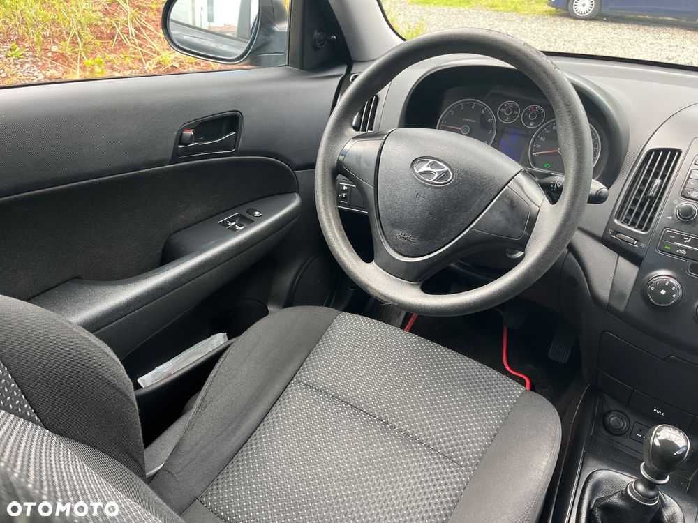 Hyundai i30 1.4 Blue Comfort - 14