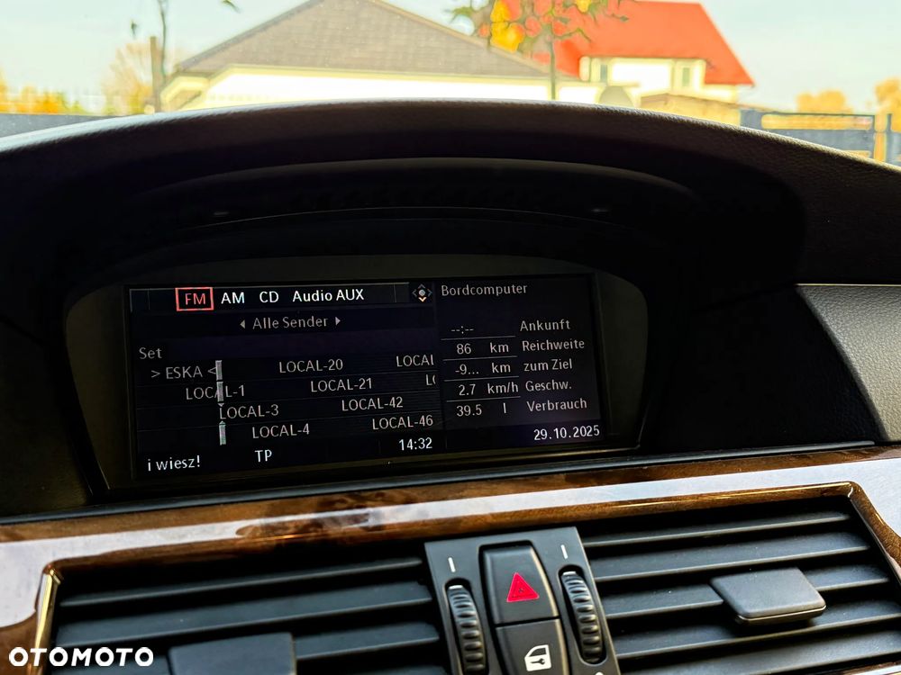 BMW Seria 5 525xi - 33