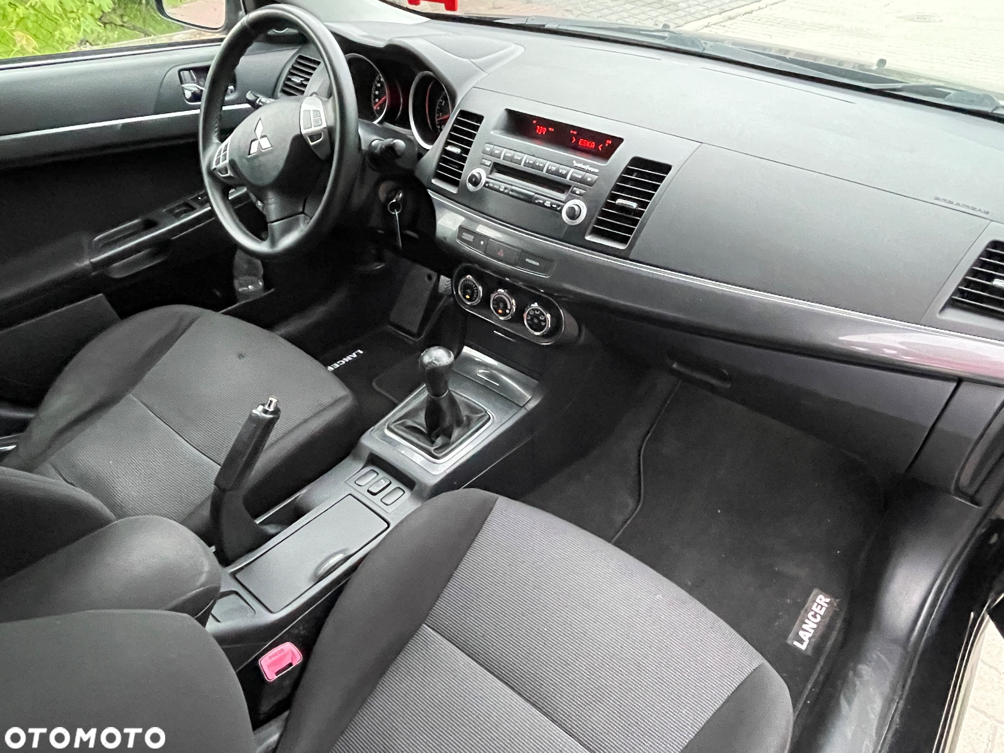 Mitsubishi Lancer 1.8 Invite - 6