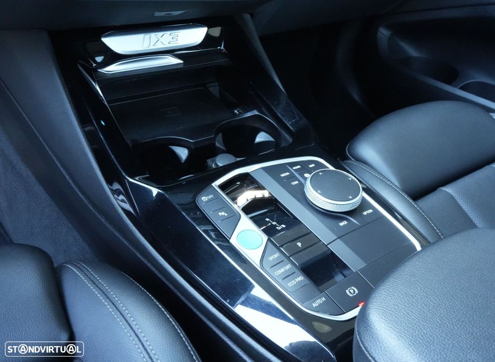 BMW iX3 M Sport Inspiring - 12