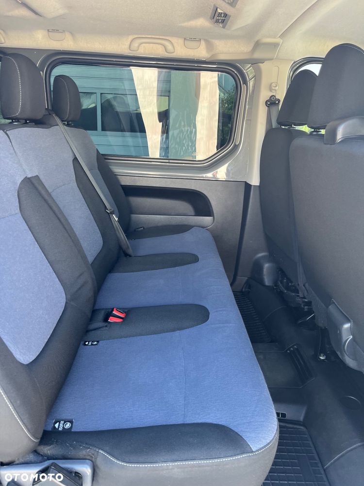 Opel Vivaro - 8