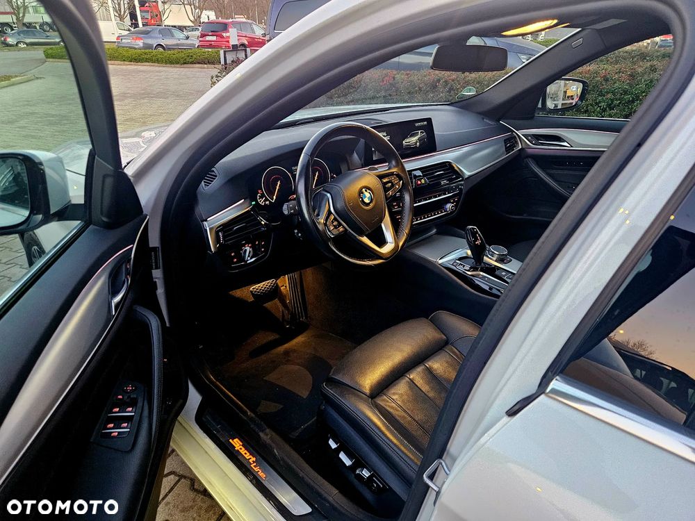 BMW Seria 5 520d xDrive Sport Line - 22