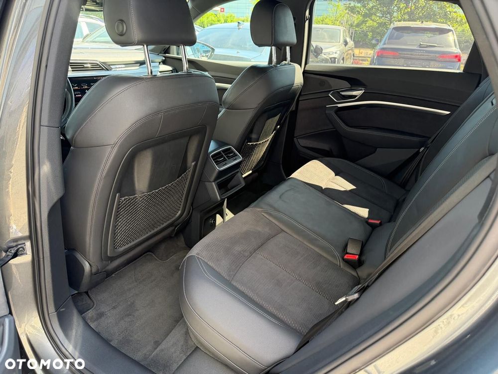 Audi e-tron 55 Quattro S Line - 19