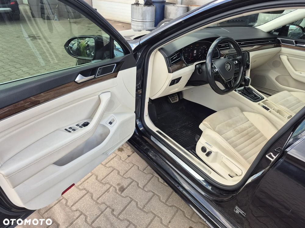 Volkswagen Passat 2.0 TDI BMT Highline DSG - 12