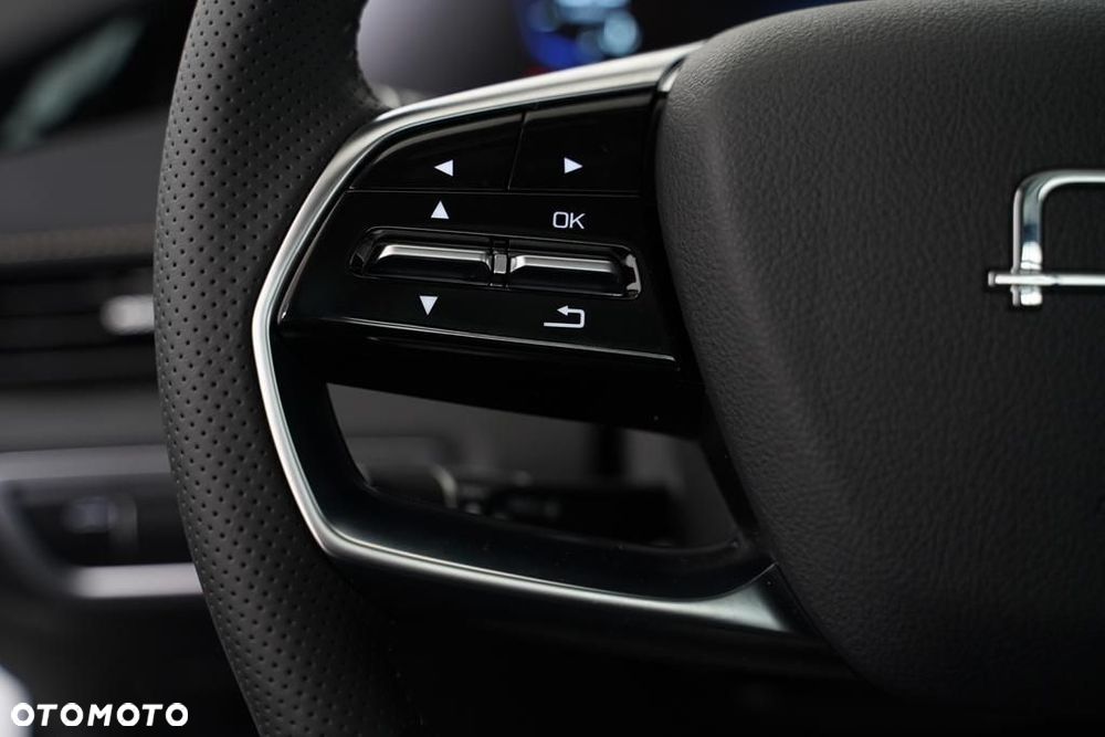 Bestune B70 2.0T Elegance - 20