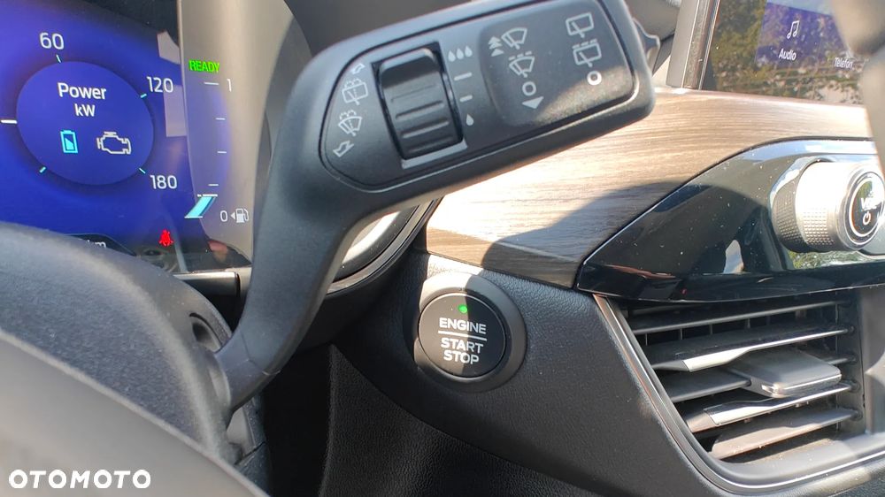 Ford Kuga - 31