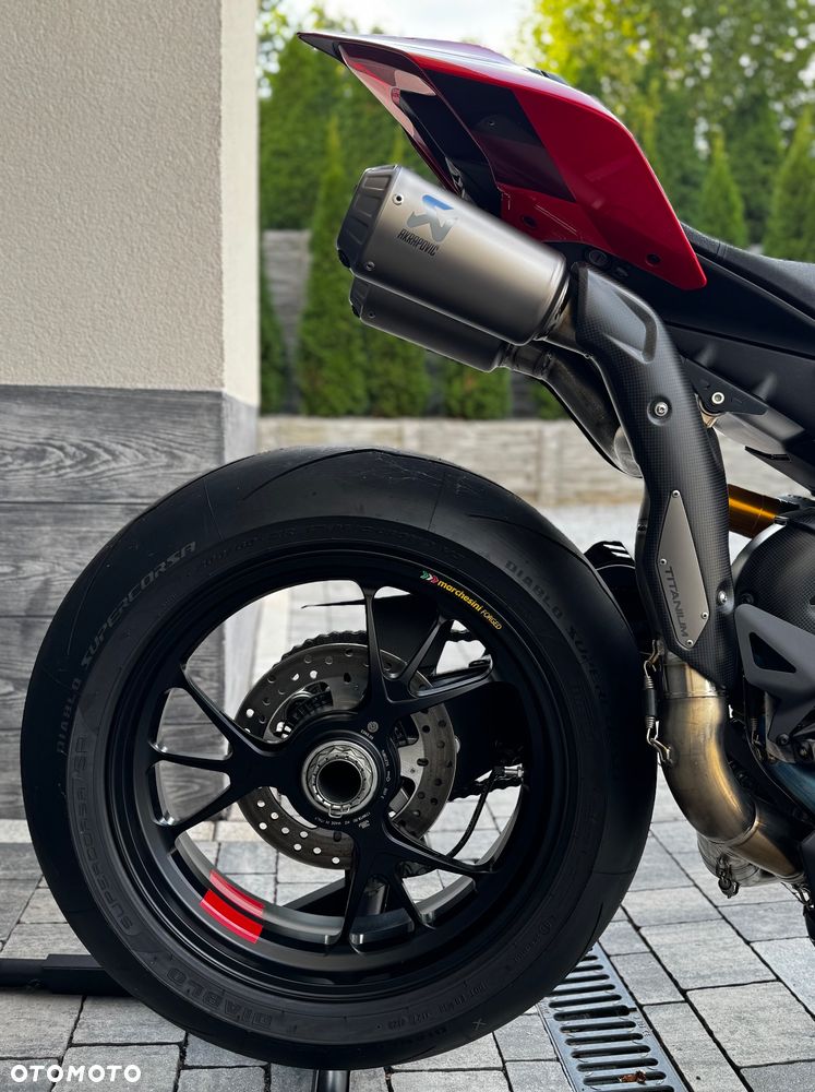 Ducati Panigale V4R - 23