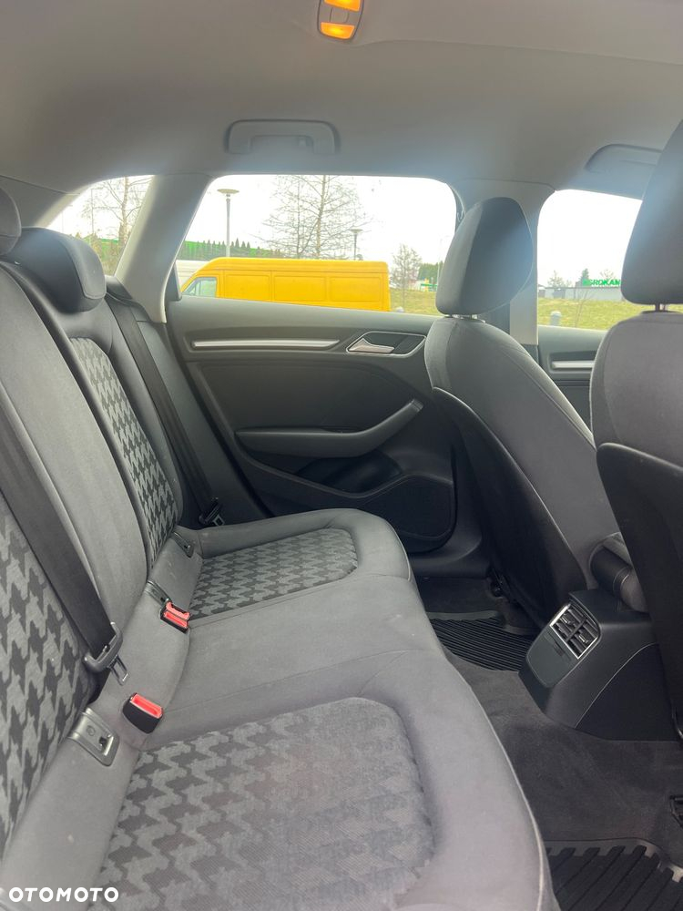 Audi A3 1.4 TFSI Ambiente - 5