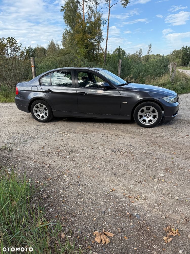 BMW Seria 3 320d - 4