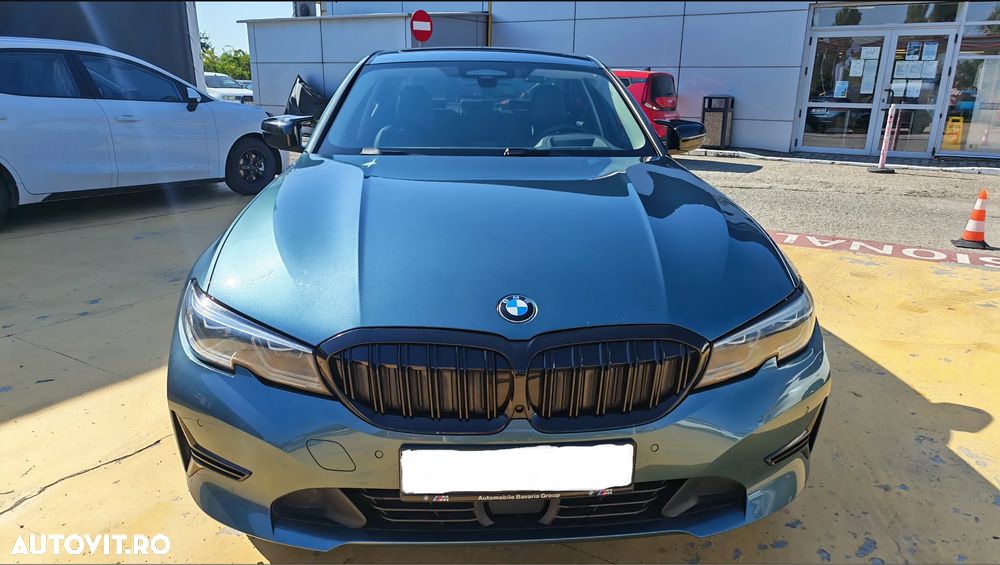 BMW Seria 3 320d xDrive Aut. Luxury Line - 3