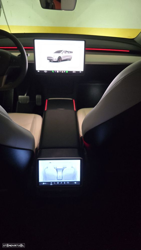 Tesla Model Y Performance Dual Motor AWD - 18
