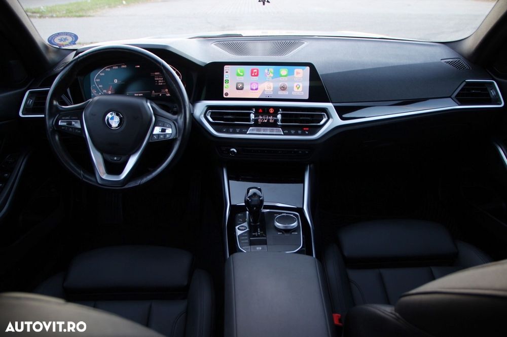 BMW Seria 3 330i xDrive AT M Sport - 7