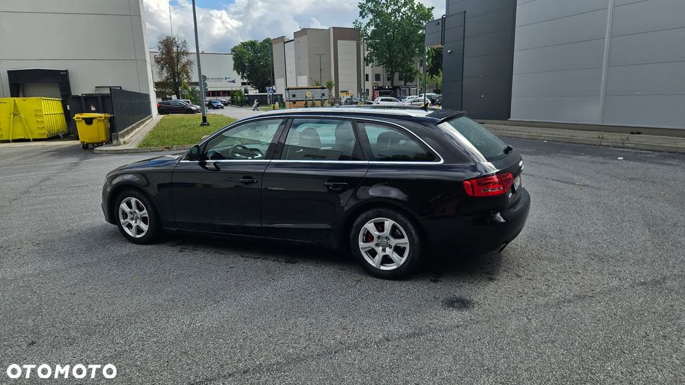 Audi A4 Avant - 4