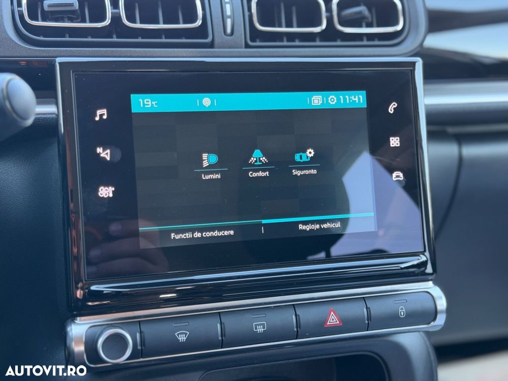 Citroën C3 1.2 PureTech S&S EAT6 Shine - 26
