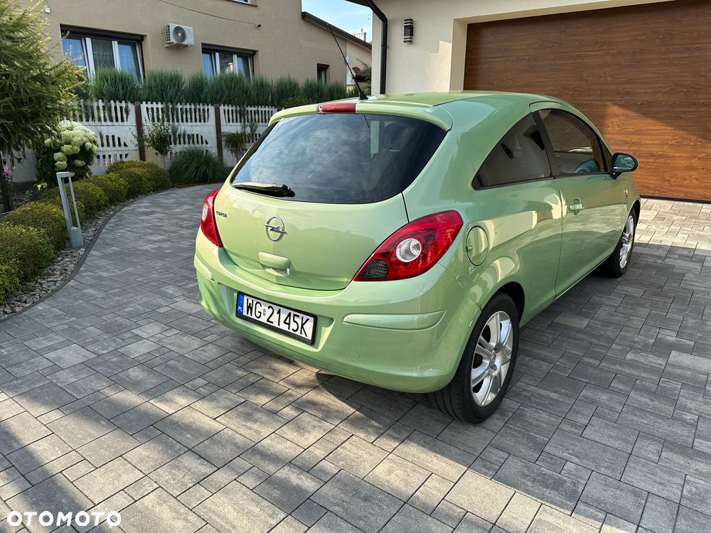 Opel Corsa 1.4 16V - 4